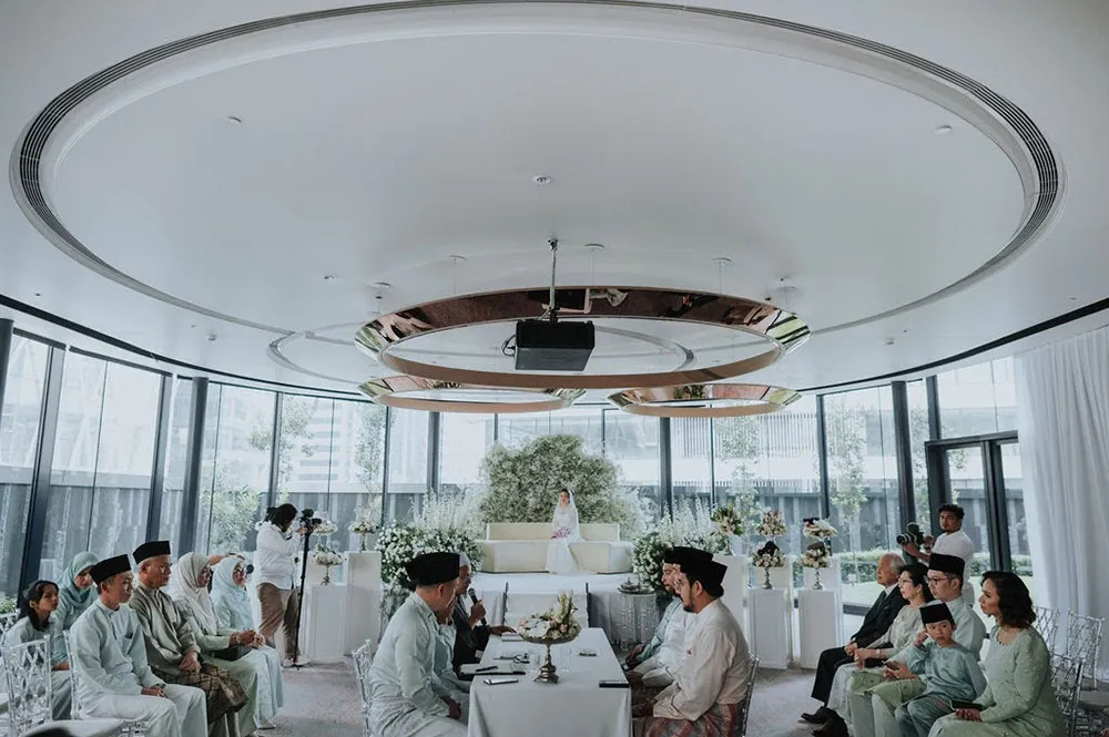 Munkeat Photography. theweddingnotebook.com