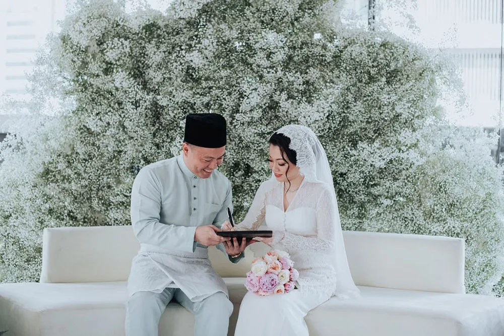 Munkeat Photography. theweddingnotebook.com