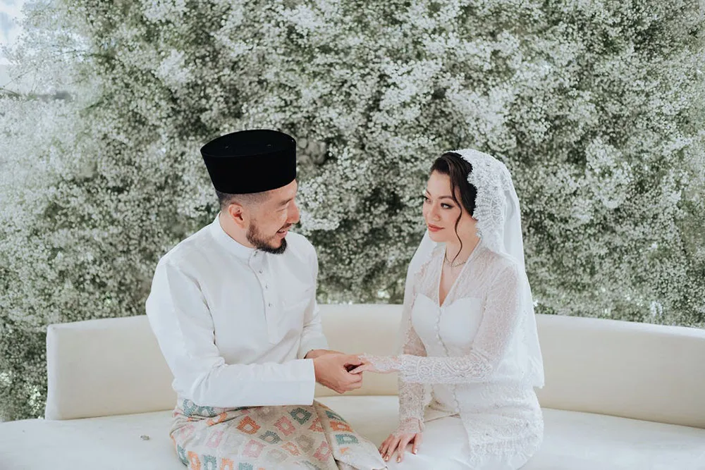 Munkeat Photography. theweddingnotebook.com