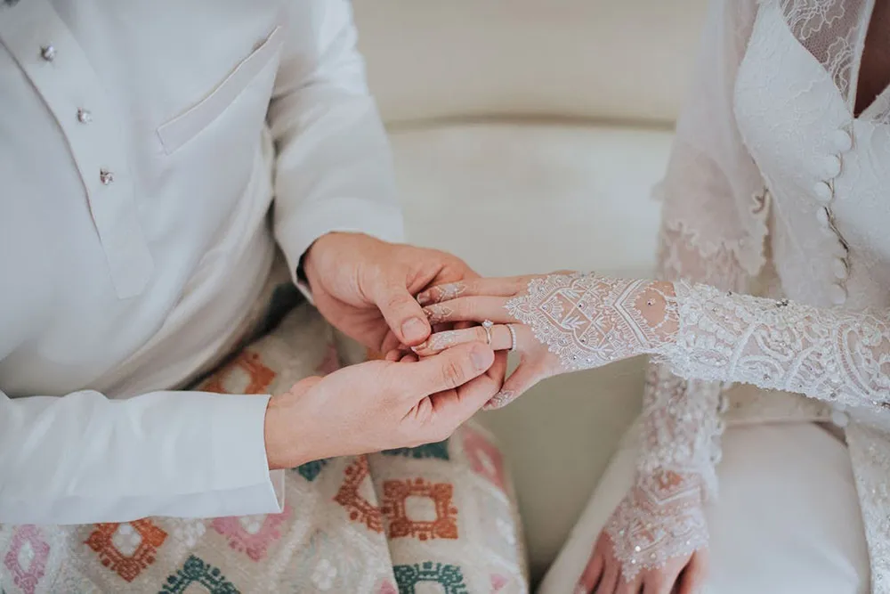 Munkeat Photography. theweddingnotebook.com