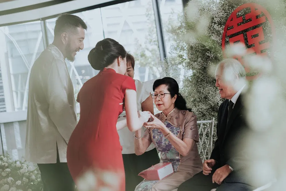 Munkeat Photography. theweddingnotebook.com