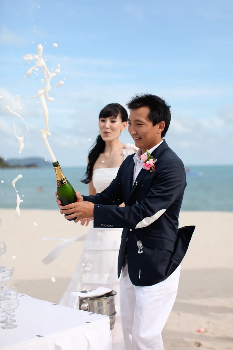 Malaysia beach wedding. Anna Rina photography