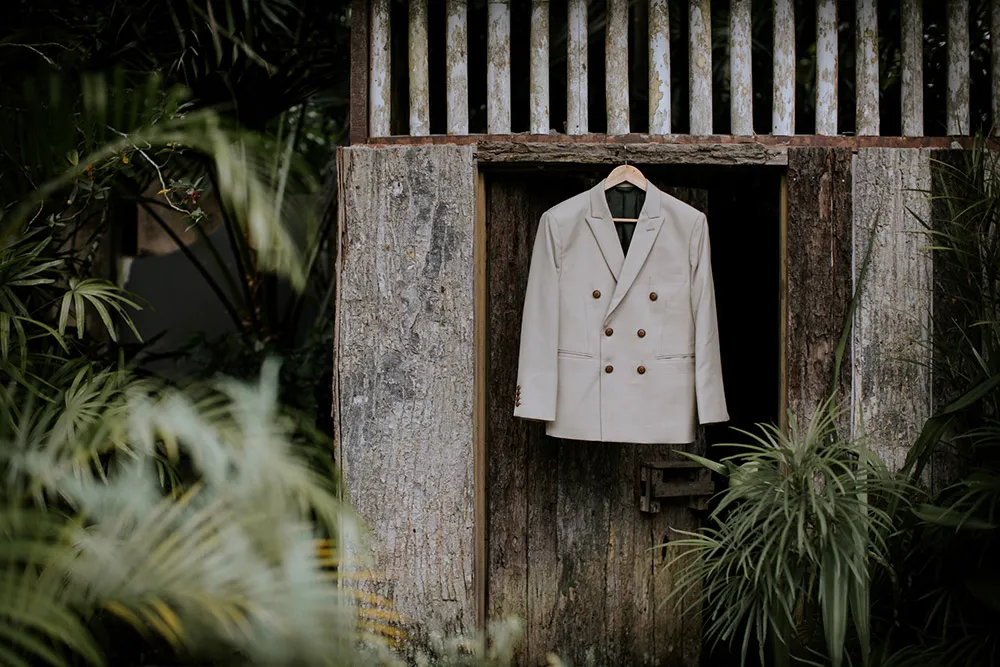 Photo by TRBAN Photography. theweddingnotebook.com