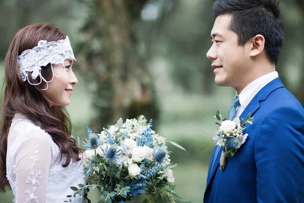 Photo by Lukas Chan Photo Lab. theweddingnotebook.com