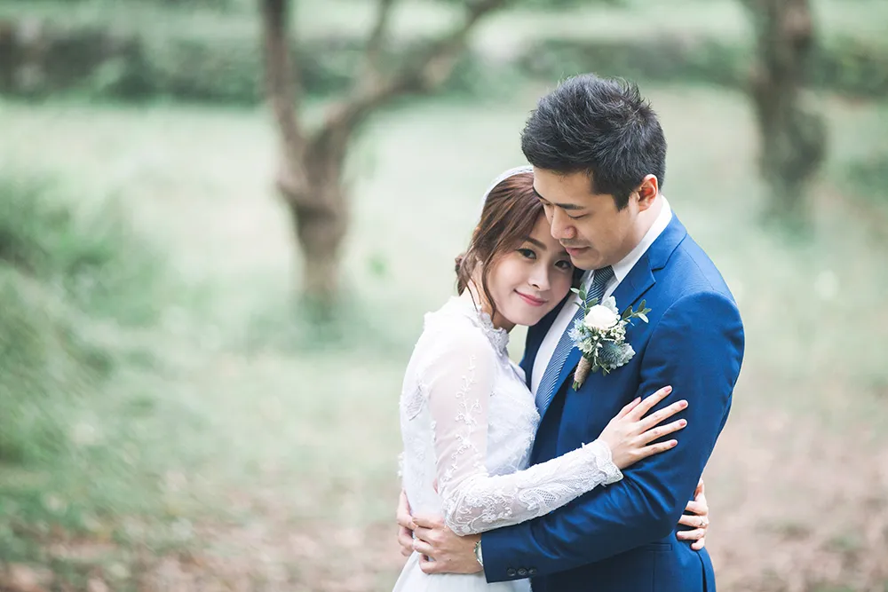 Photo by Lukas Chan Photo Lab. theweddingnotebook.com