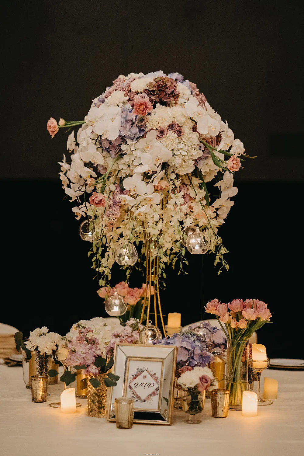 Photo by Basetime Production. theweddingnotebook.com
