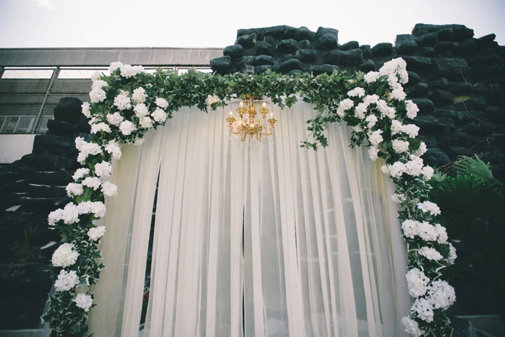 Zebra Square Garden Wedding Kuala Lumpur. Photo by Iyao Photography. theweddingnotebook.com