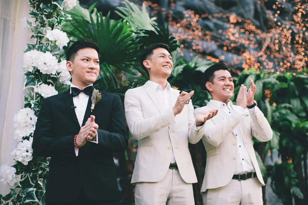 Photo by Iyao Photography. theweddingnotebook.com
