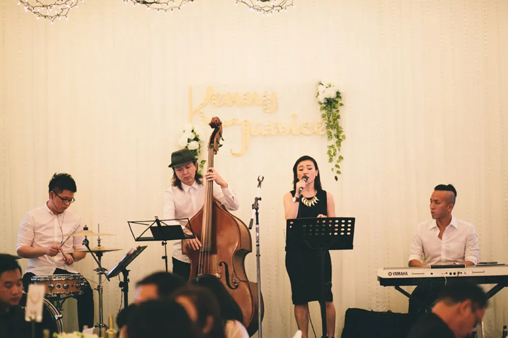 Photo by Iyao Photography. theweddingnotebook.com