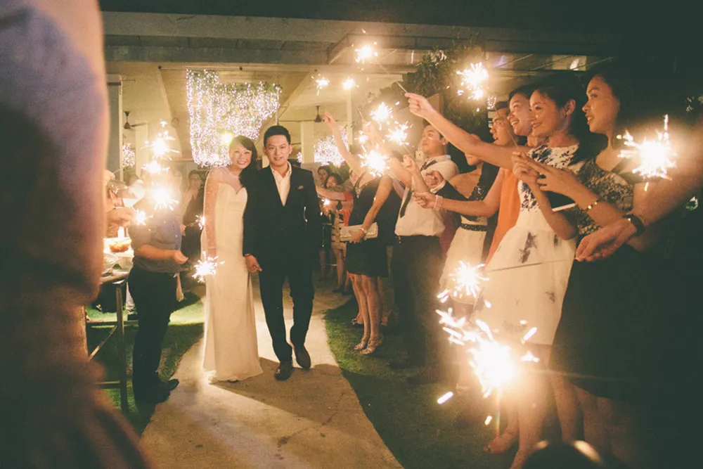 Photo by Iyao Photography. theweddingnotebook.com