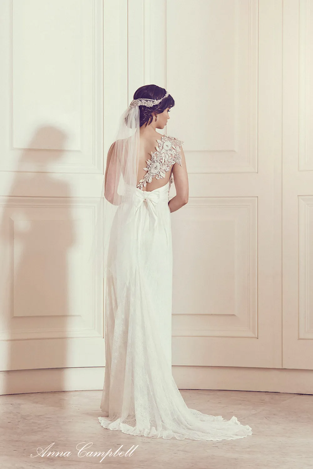 Tash Lace - Anna Campbell 2016 Collection. theweddingnotebook.com