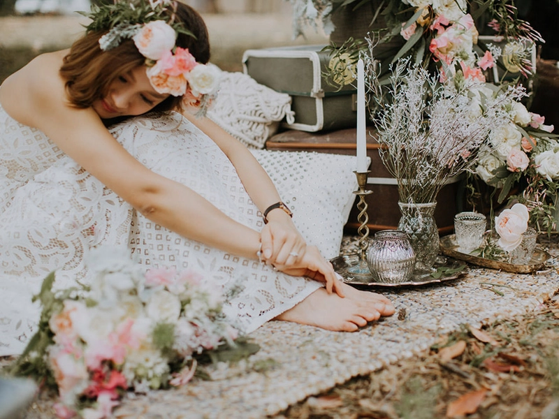 Antique Setup on a Bed of Autumn Hues Engagement Session at Horseley Homestead Sydney