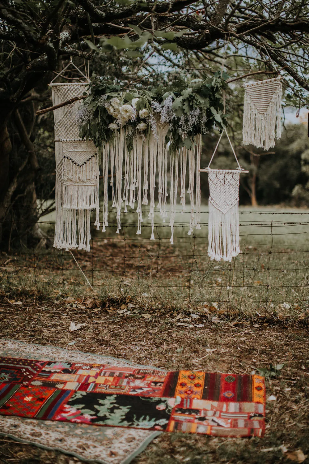 Photo by Wedding Gallery Studio. theweddingnotebook.com