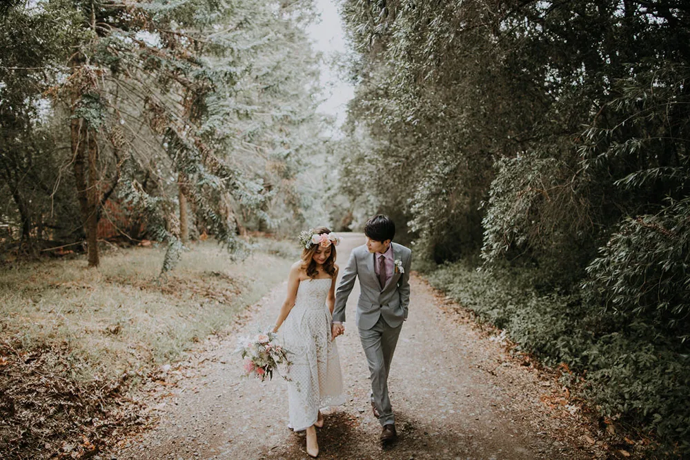 Photo by Wedding Gallery Studio. theweddingnotebook.com
