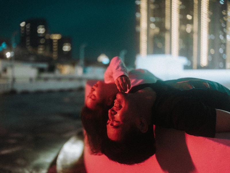 Artistic and Dreamy Bridal Portraits with LED Lights