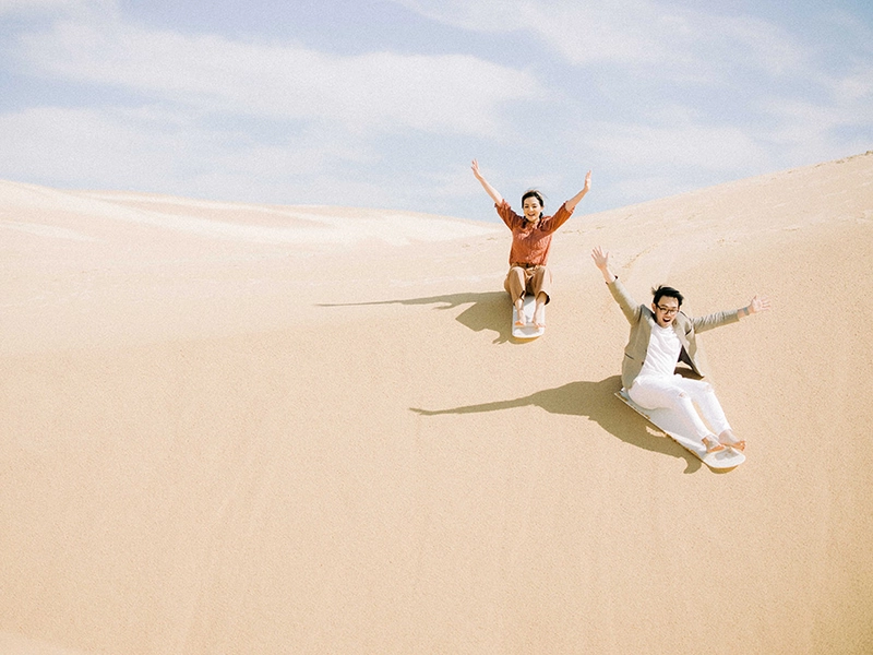 Artistic Monochromatic Bridal Portraits in Sydney