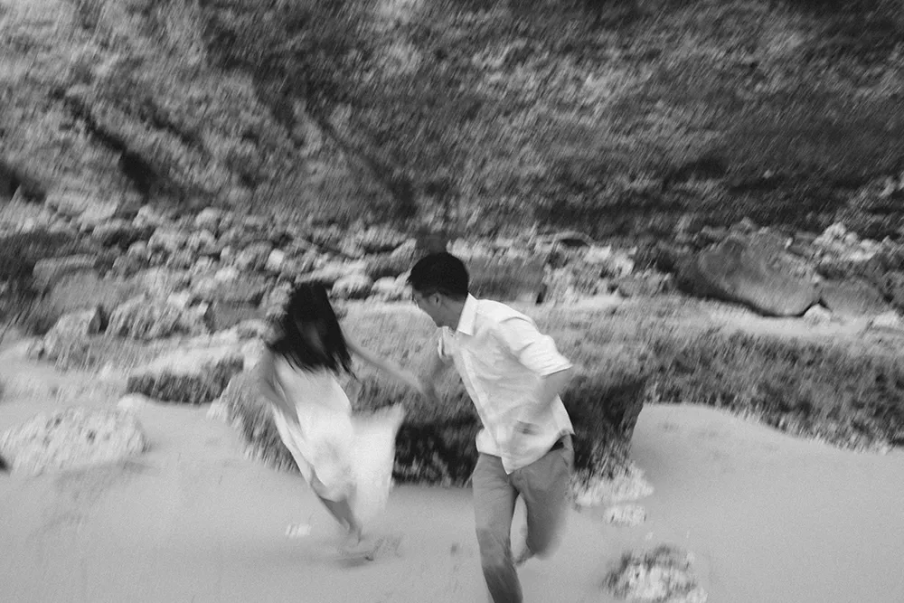 Photo by Fire, Wood &amp; Earth. theweddingnotebook.com