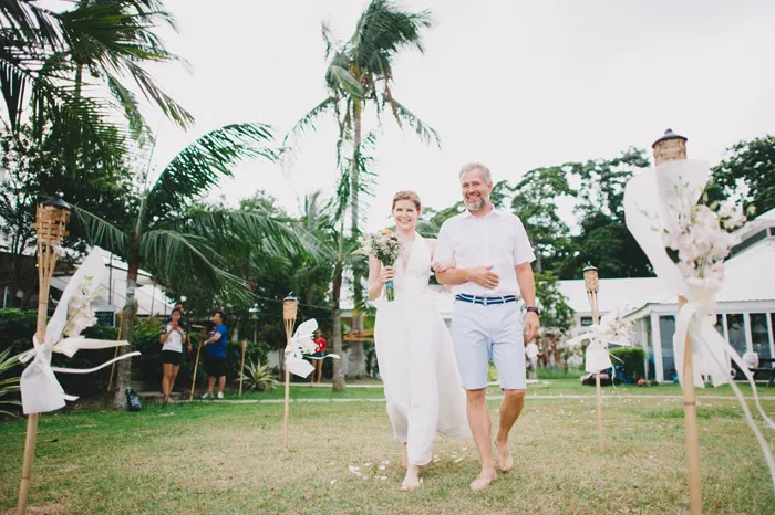 Photo by Andri Tei Photography. theweddingnotebook.com