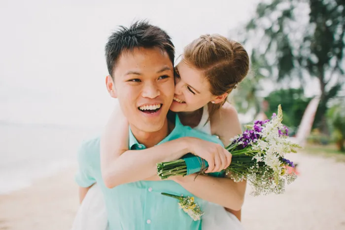 Photo by Andri Tei Photography. theweddingnotebook.com