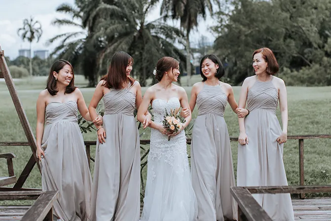 Photo by Zach Chin of Munkeat Studio. theweddingnotebook.com