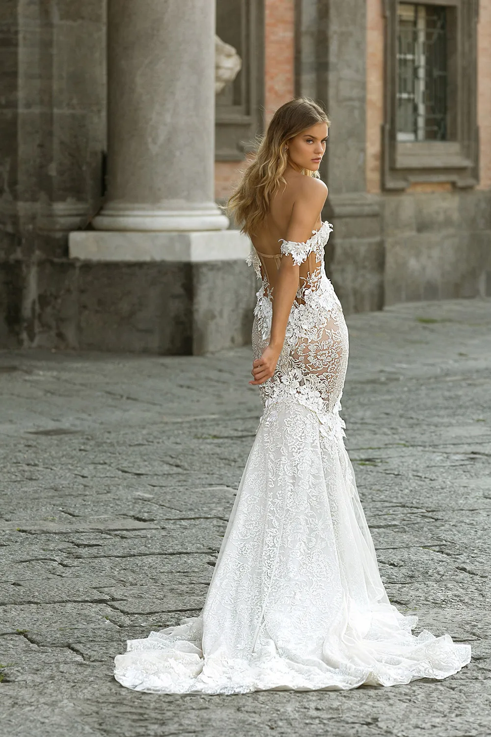 Berta Bridal Fall 2020 Collection. theweddingnotebook.com