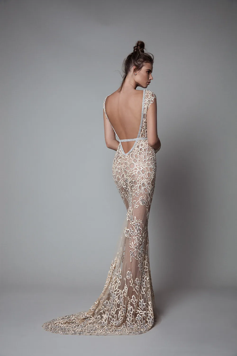 Berta Eveningwear 2017 Collection. theweddingnotebook.com