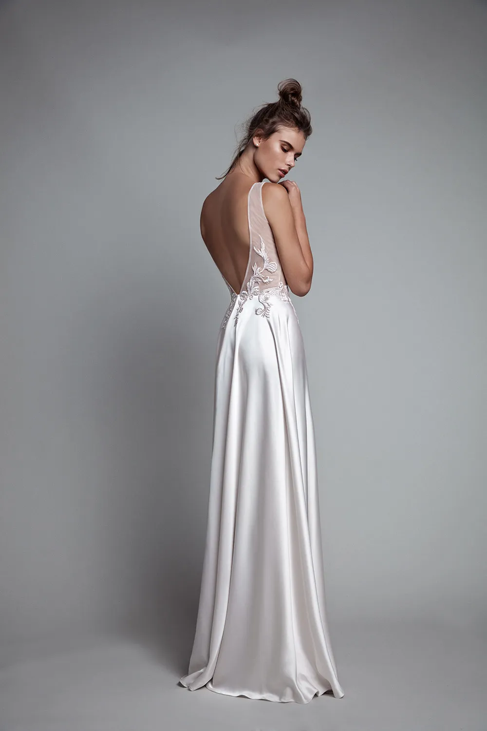 Berta Eveningwear 2017 Collection. theweddingnotebook.com