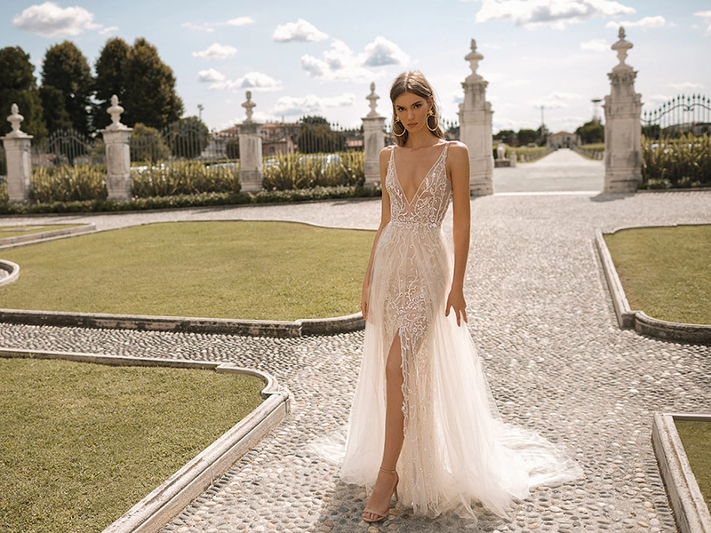 BERTA Priveé Fall 2019 Bridal Collection