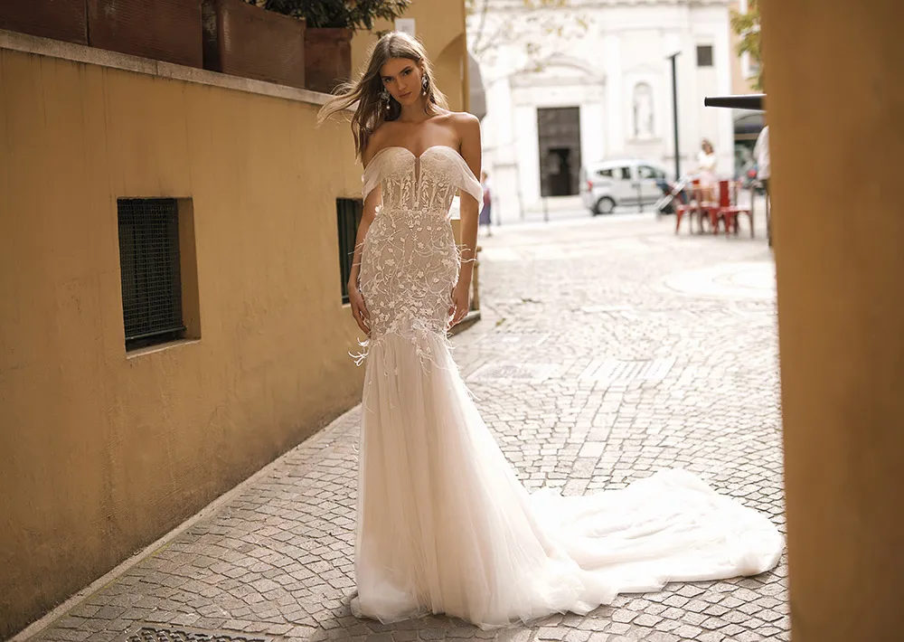 BERTA Privee Fall 2019 Bridal Collection. theweddingnotebook.com