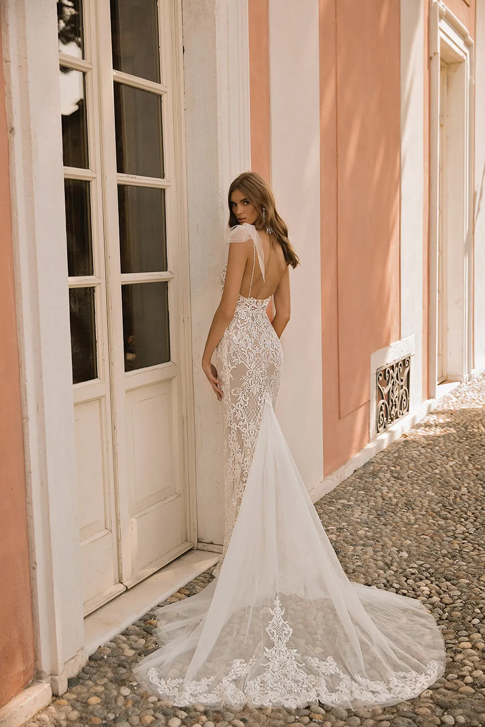 BERTA Privee Fall 2019 Bridal Collection. theweddingnotebook.com