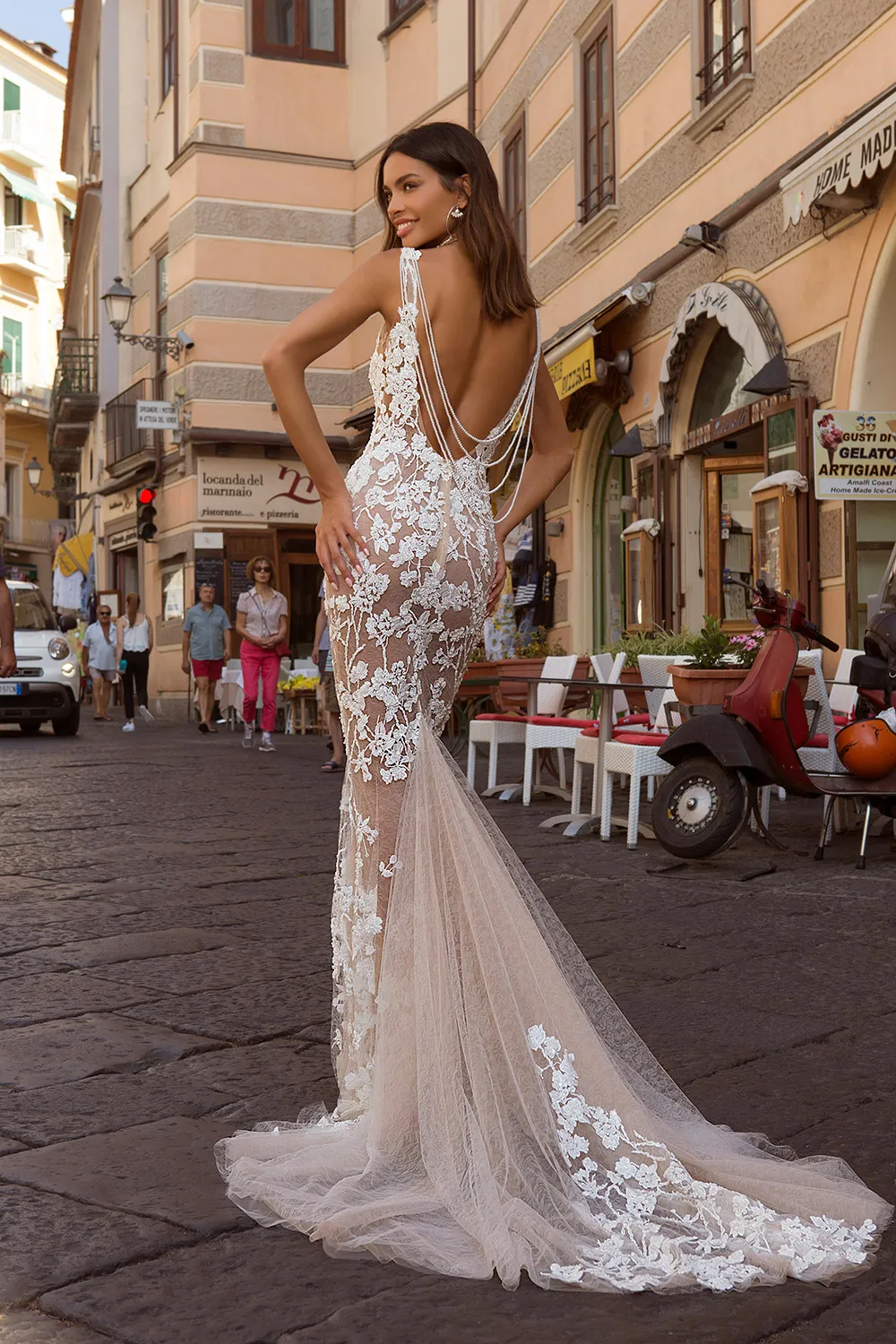 Berta Privée Fall 2020 Collection. theweddingnotebook.com