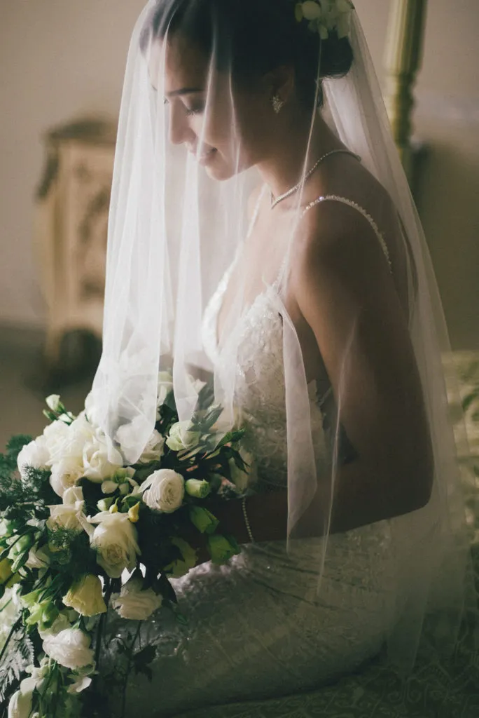 Photo by Andy Phe Photography. theweddingnotebook.com