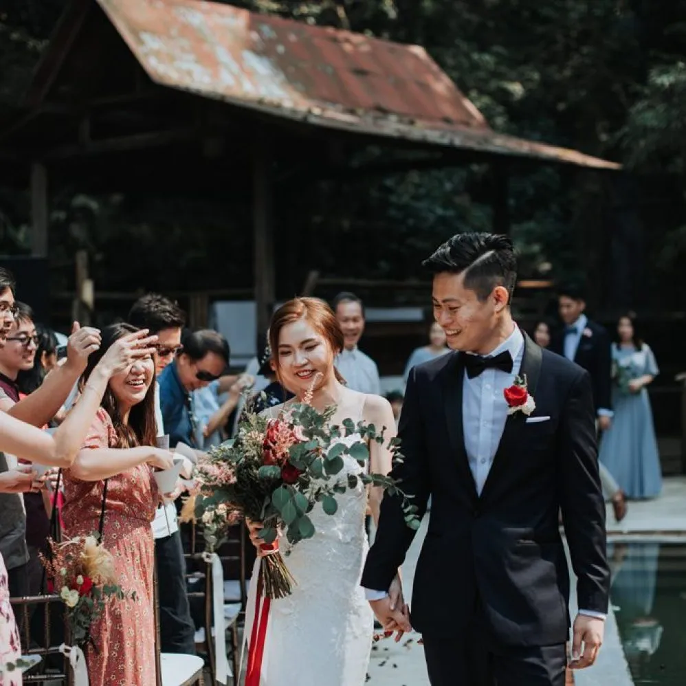 Zach Chin of Munkeat Studio. theweddingnotebook.com