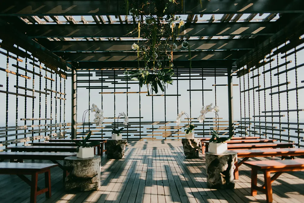 Photo by Diktatphotography. theweddingnotebook.com