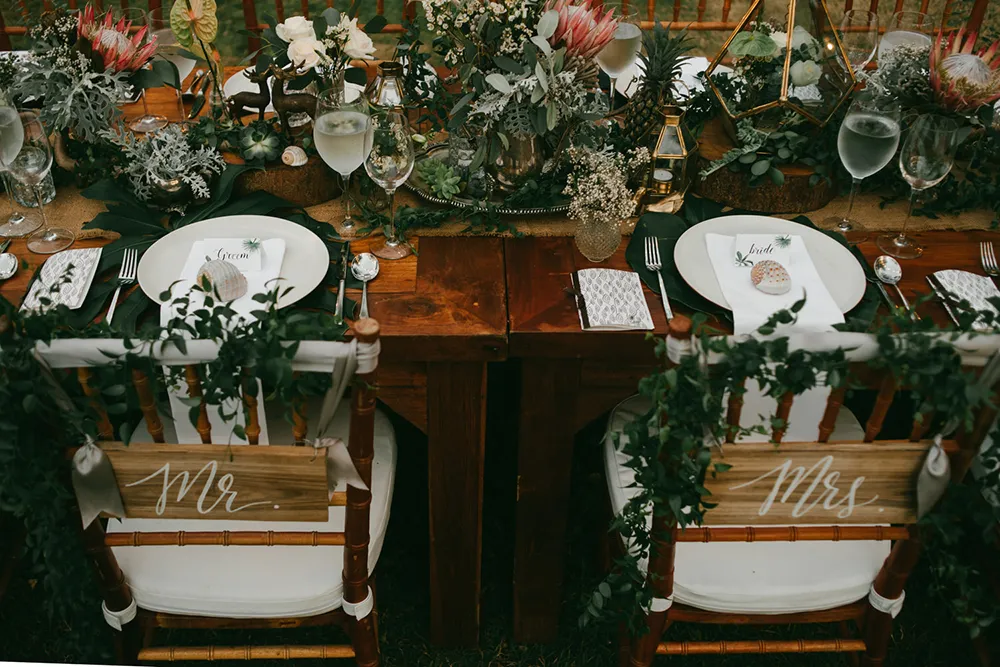 Photo by Diktatphotography. theweddingnotebook.com