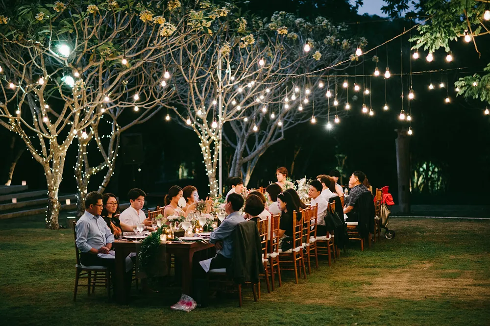 Photo by Diktatphotography. theweddingnotebook.com