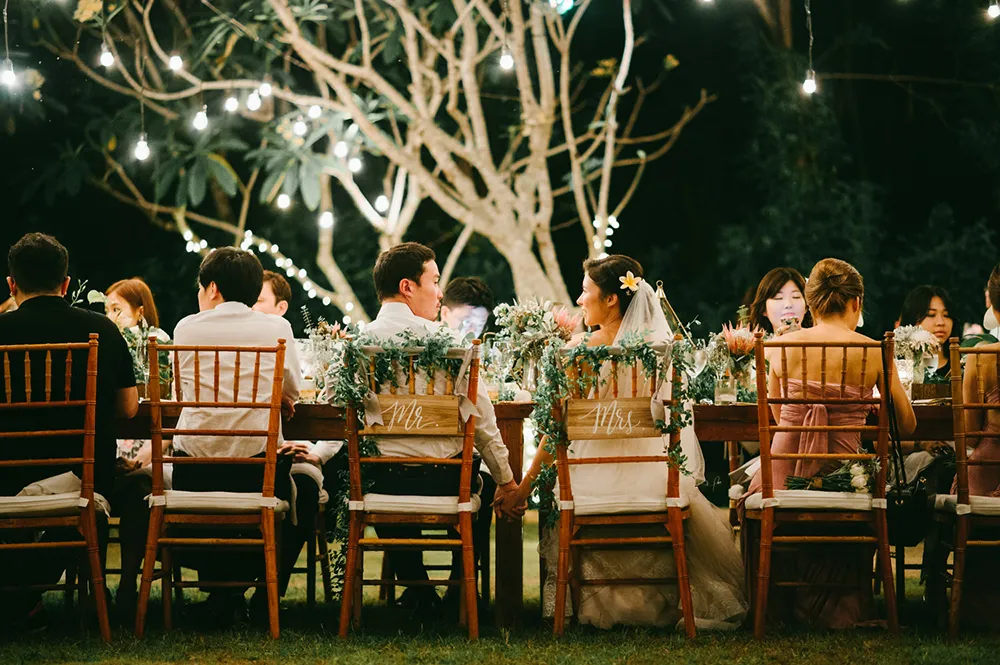 Photo by Diktatphotography. theweddingnotebook.com