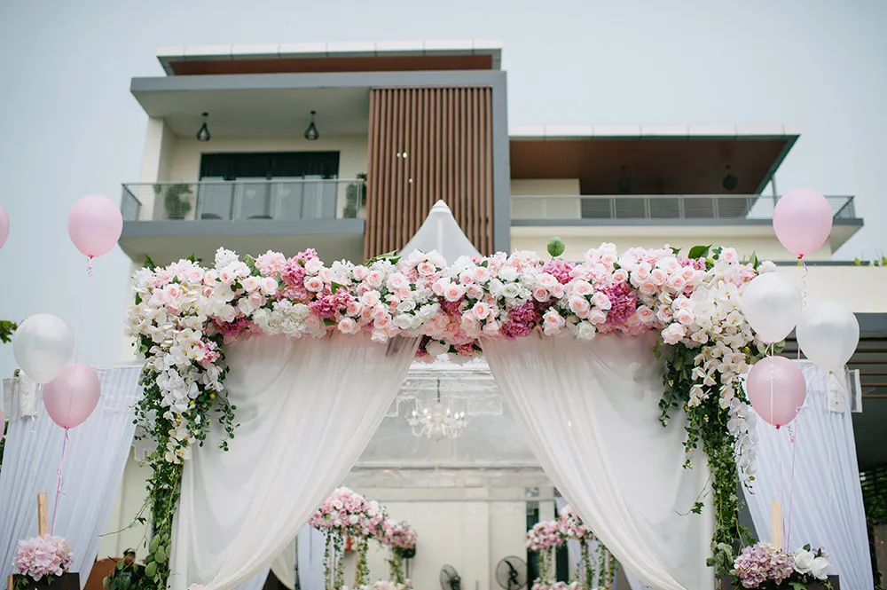 Photo by Mcs Wedding Gallery. theweddingnotebook.com