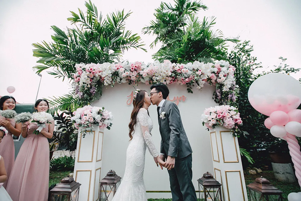 Photo by Mcs Wedding Gallery. theweddingnotebook.com