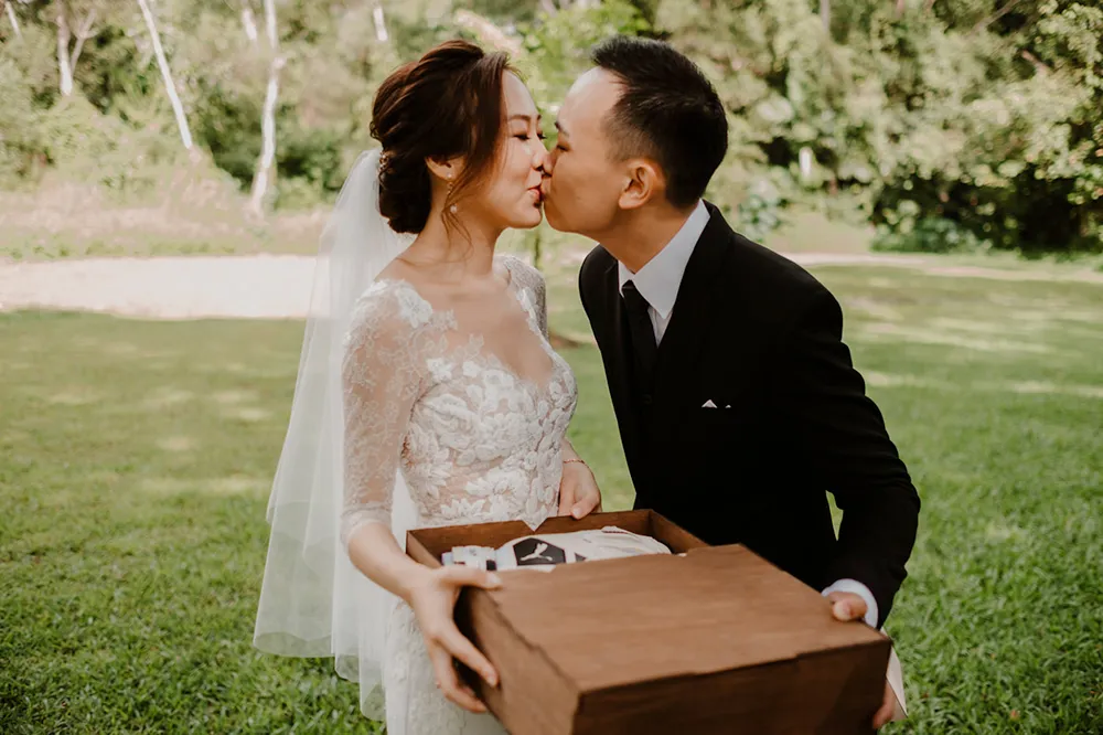 Photo by Bloc Memoire Photography. theweddingnotebook.com