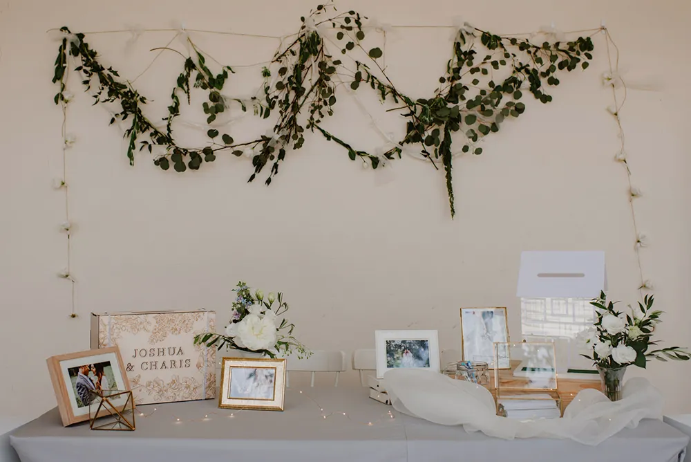 Photo by Bloc Memoire Photography. theweddingnotebook.com