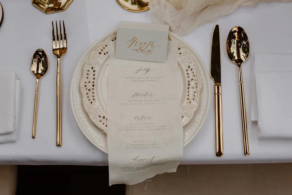 Photo by Bloc Memoire Photography. theweddingnotebook.com