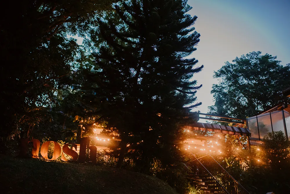 Photo by Bloc Memoire Photography. theweddingnotebook.com