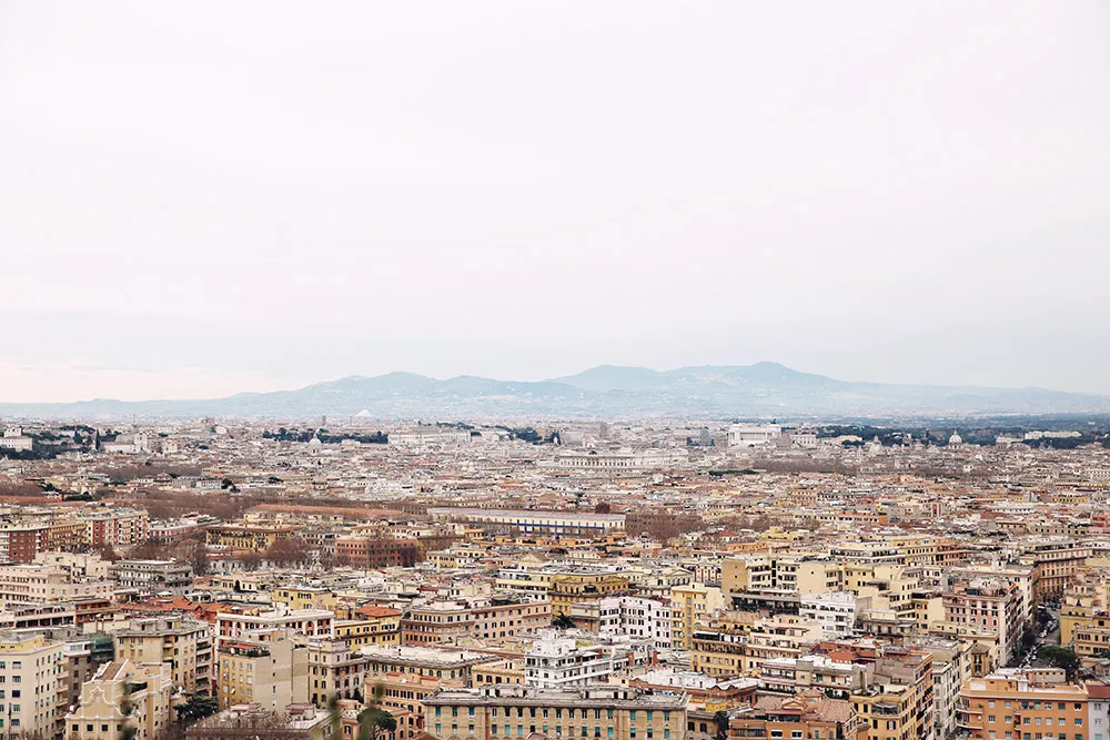 Photo by Axioo Photography. theweddingnotebook.com