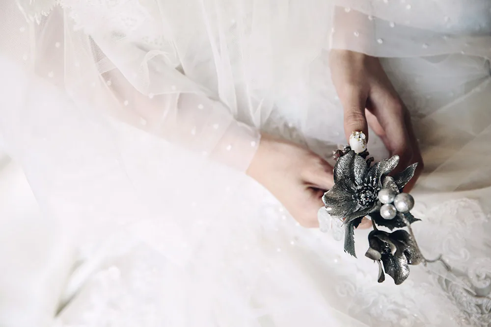 Photo by Axioo Photography. theweddingnotebook.com