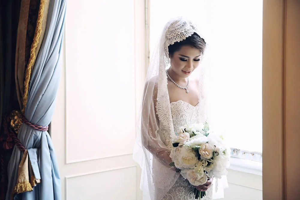 Photo by Axioo Photography. theweddingnotebook.com