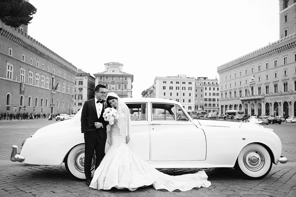 Photo by Axioo Photography. theweddingnotebook.com