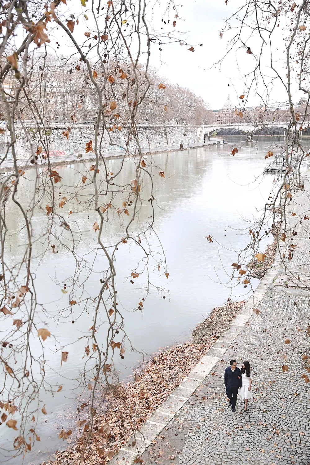 Photo by Axioo Photography. theweddingnotebook.com