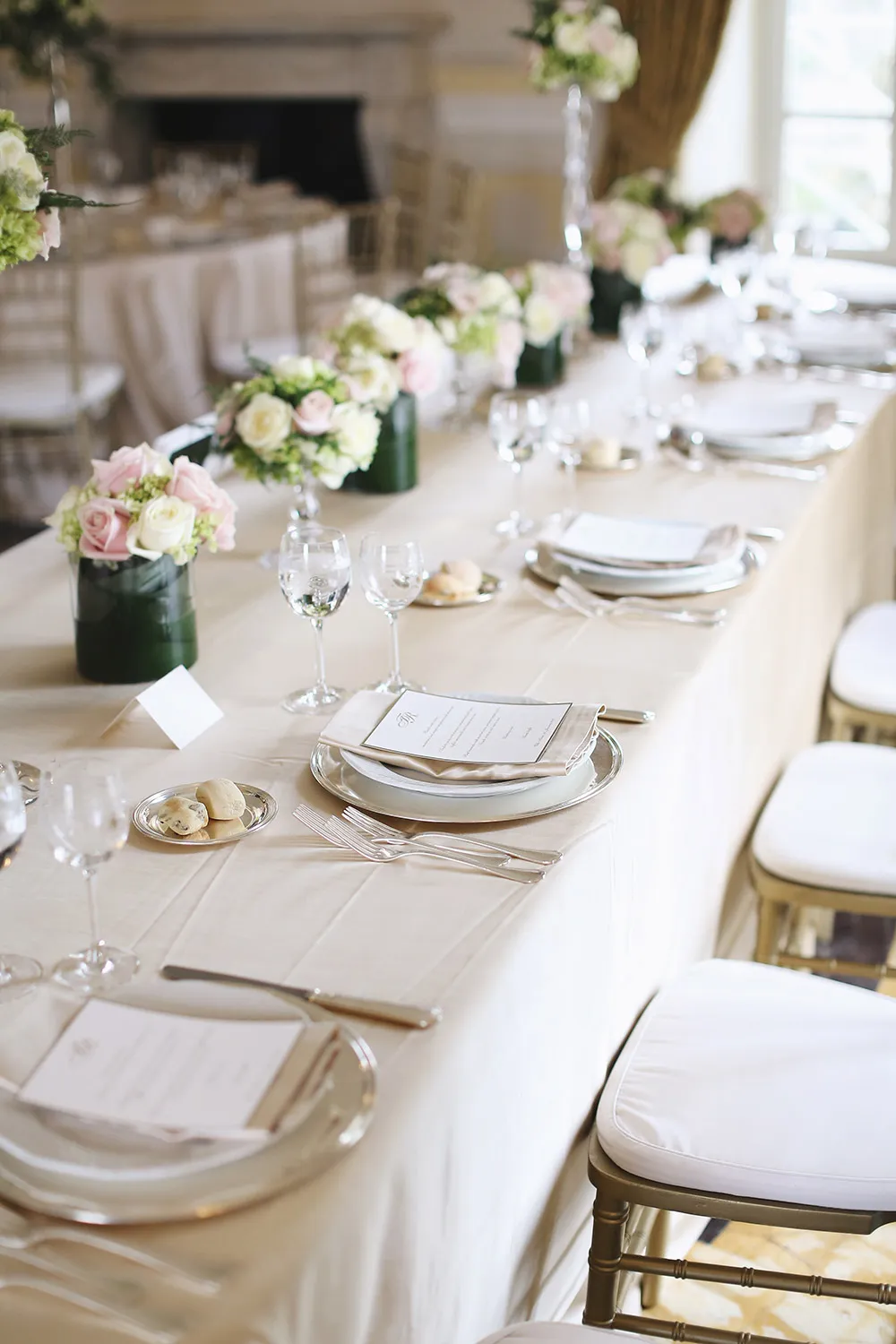 Photo by Axioo Photography. theweddingnotebook.com