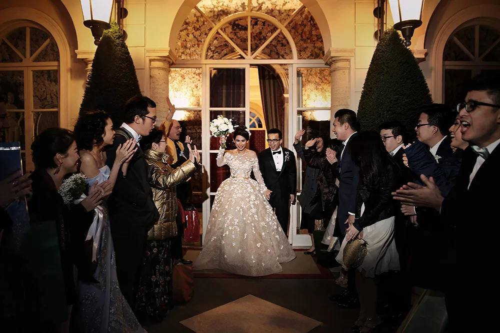 Photo by Axioo Photography. theweddingnotebook.com